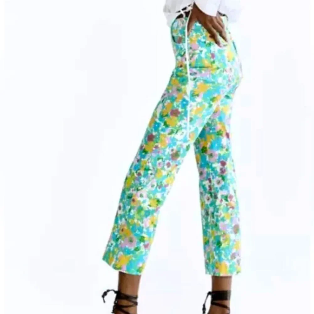 Zara Colorful Floral Retro Inspired Linen Blend High Rise Cropped Ankle Pants